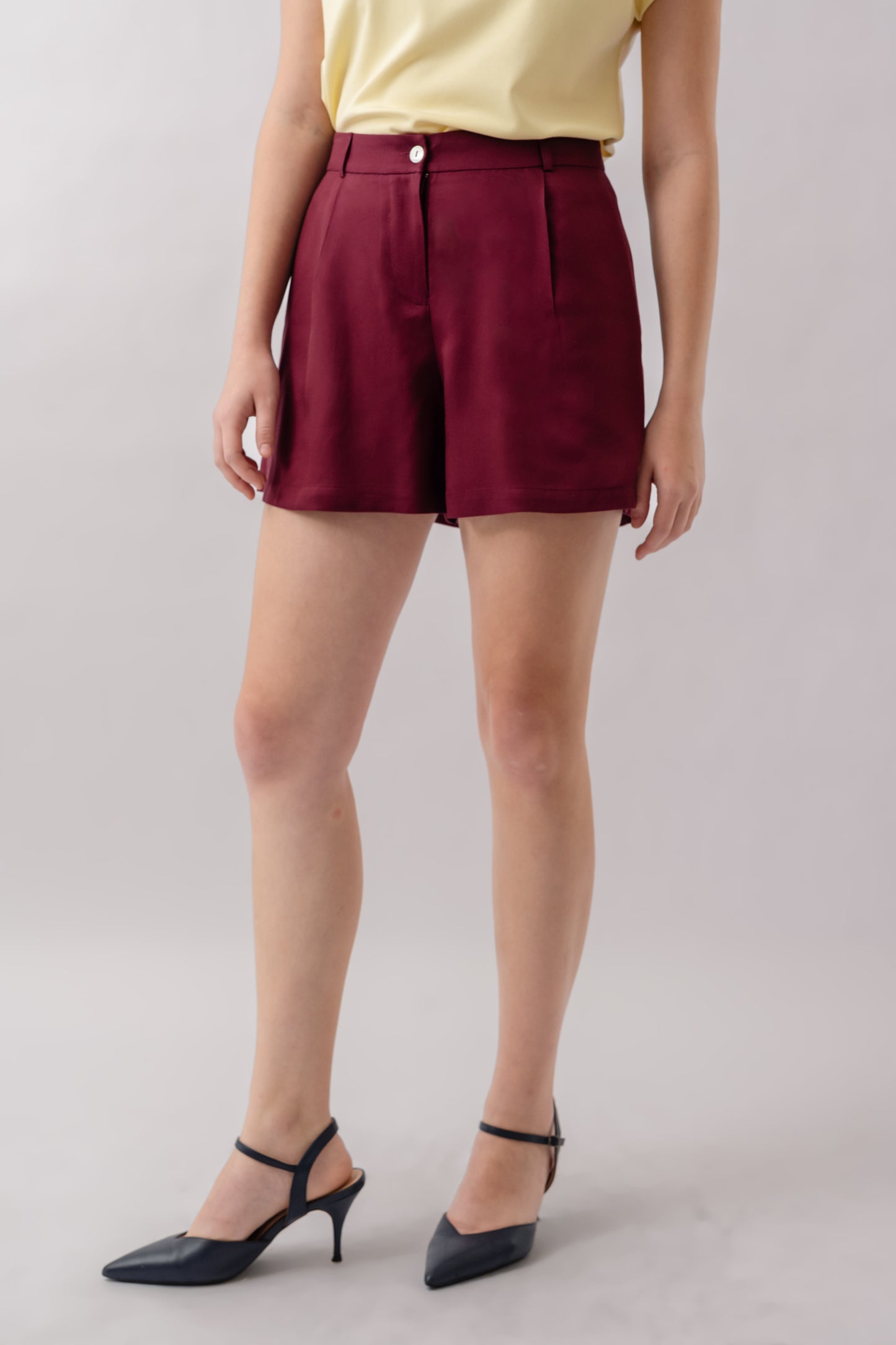 Tencel Buttoned Shorts - Wine