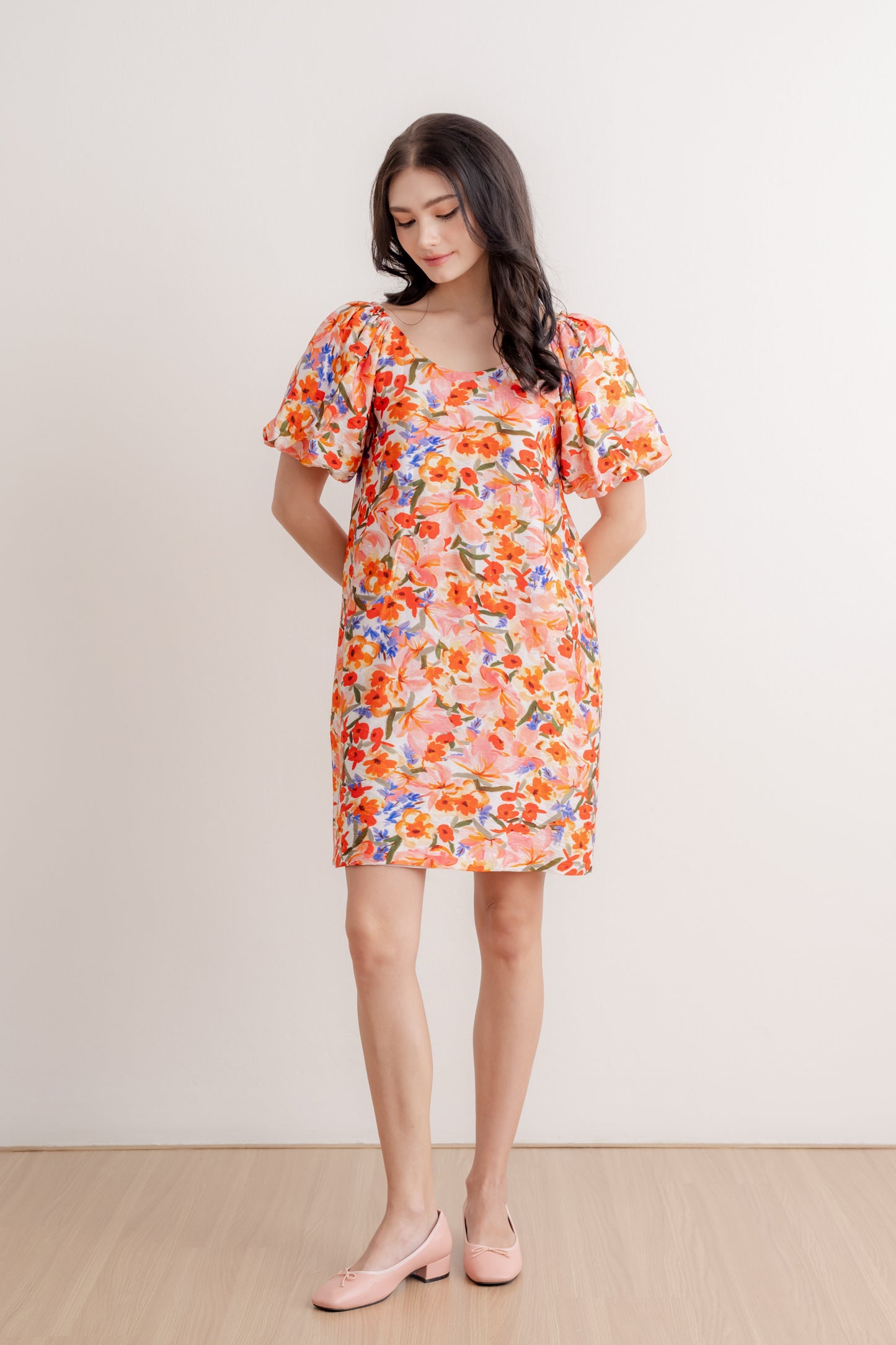 Bubble Sleeve Shift Dress - Crimson Bouquet