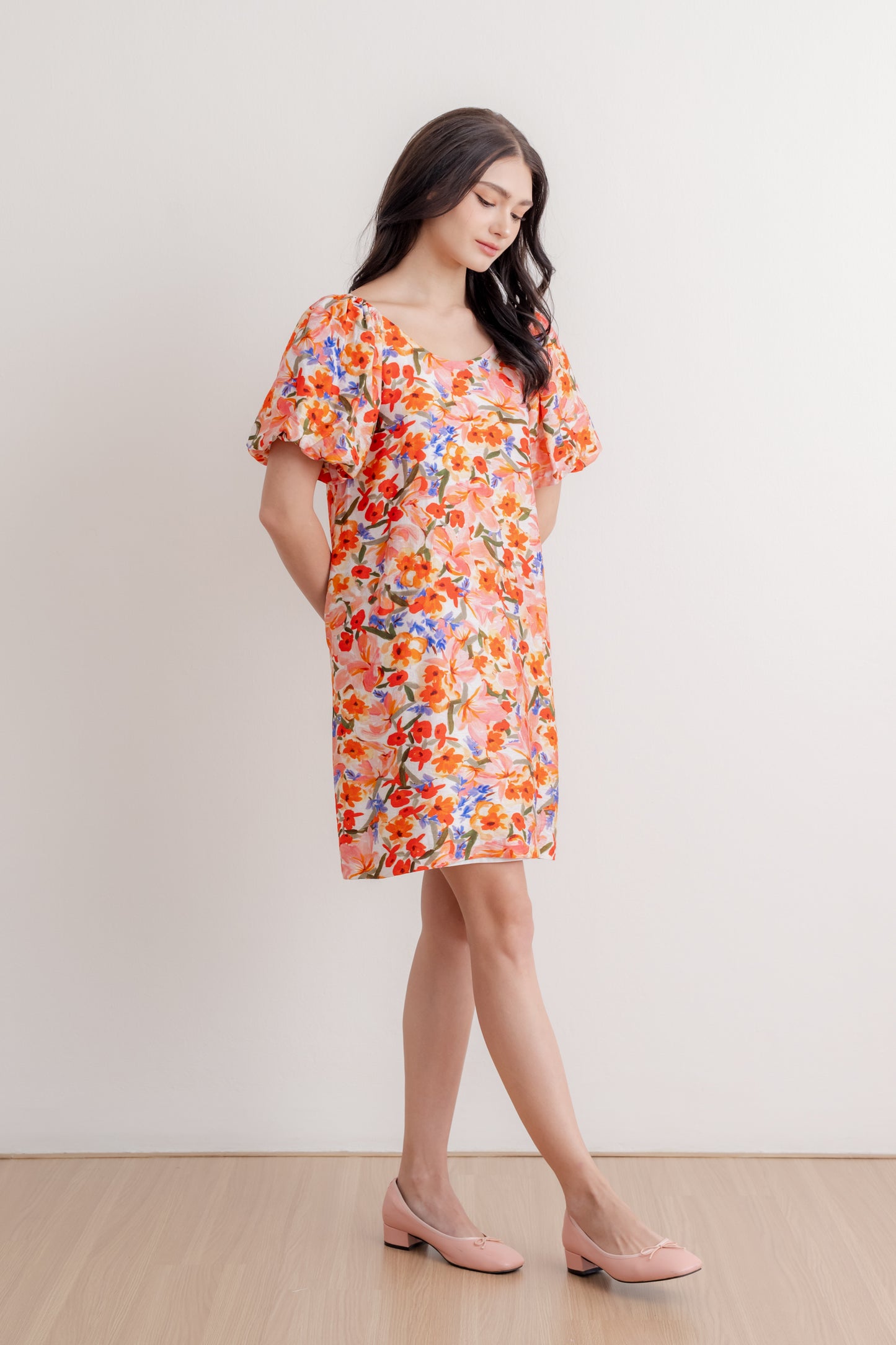 Bubble Sleeve Shift Dress - Crimson Bouquet