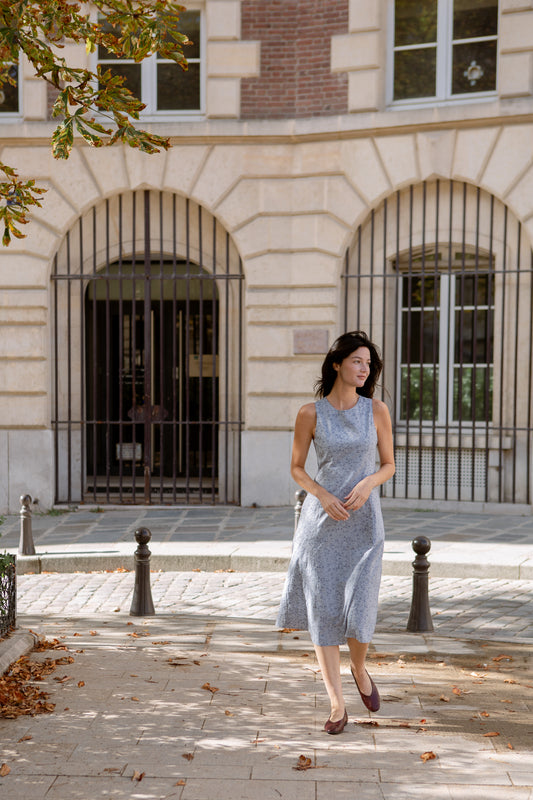 Column Midi Tea Dress in Floral Jacquard - Blue China