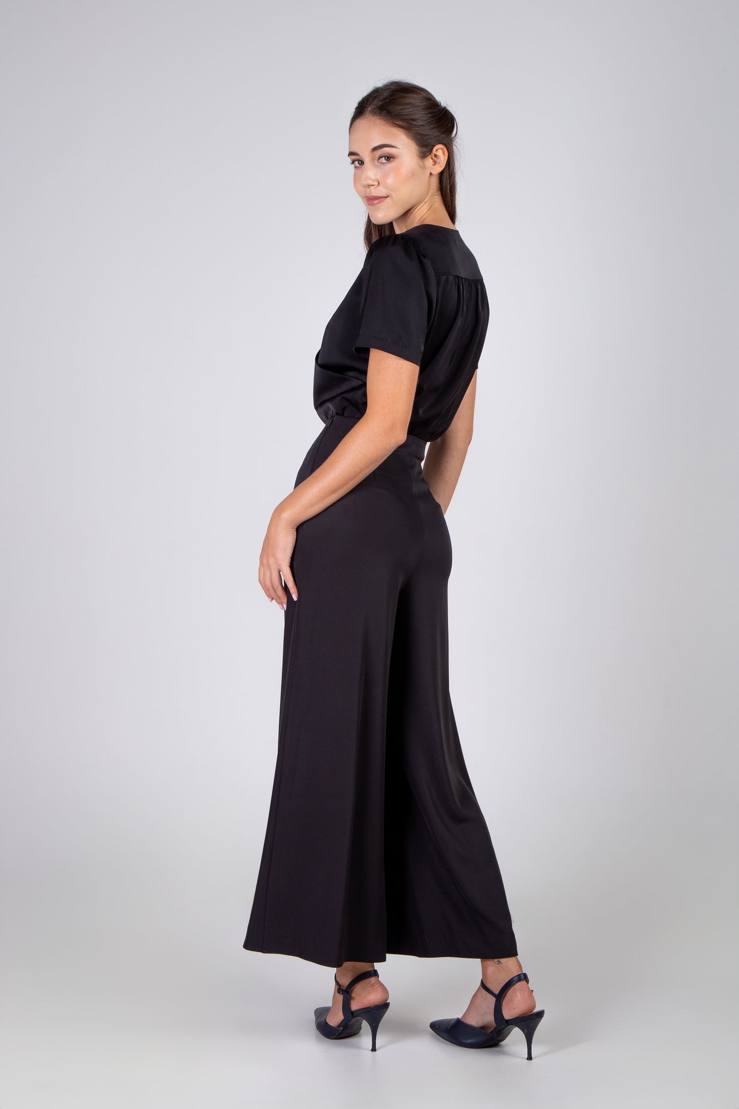 Wide-Leg Pants - Black