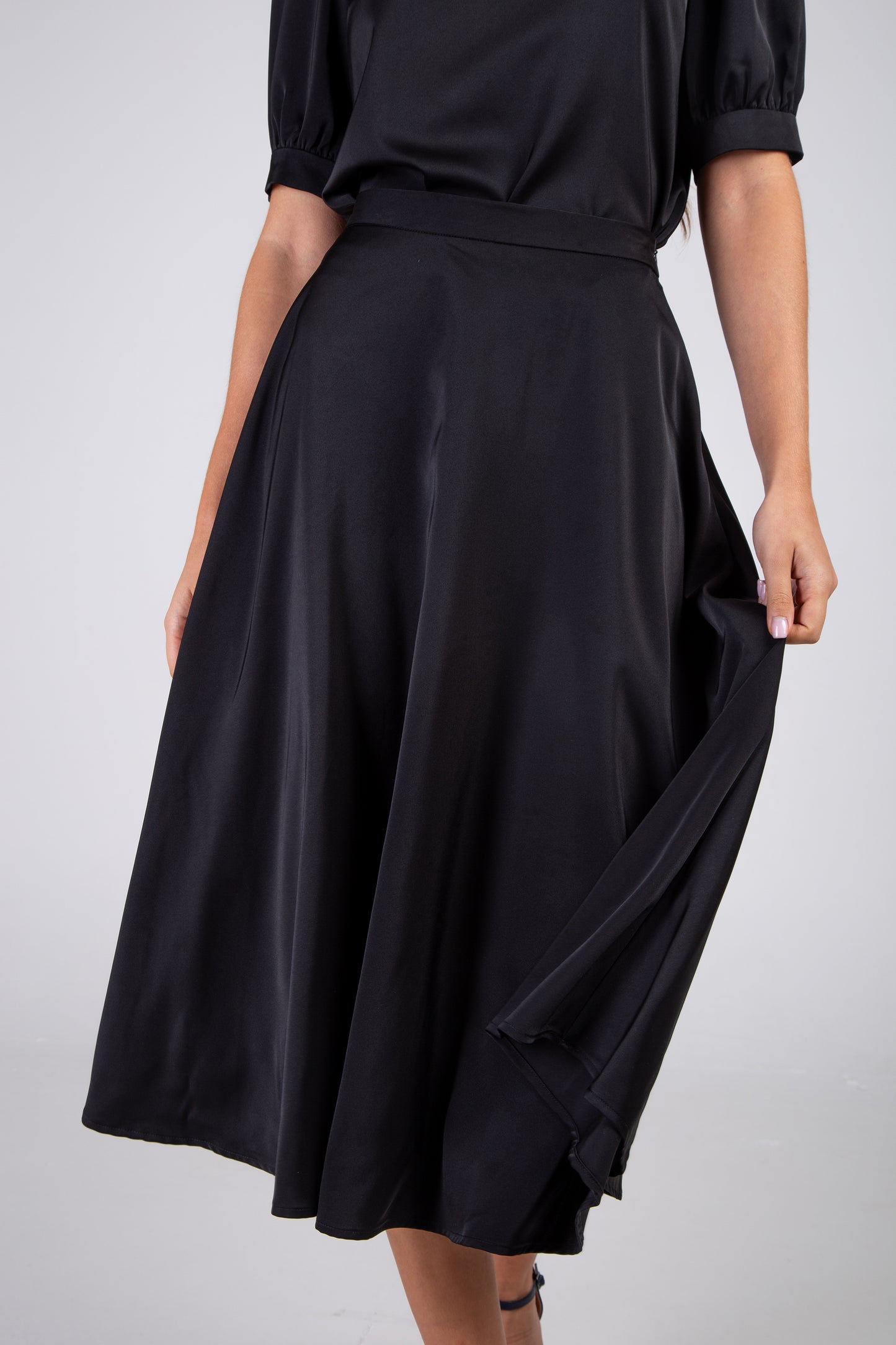 Satin Round Midi Skirt - Black