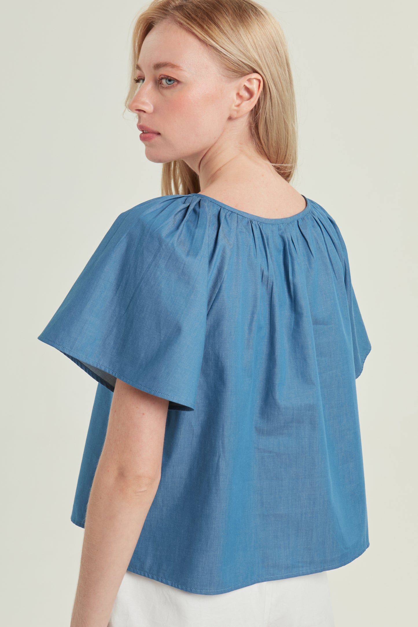 Denim Tie-Ribbon Weekend Blouse - Light Wash