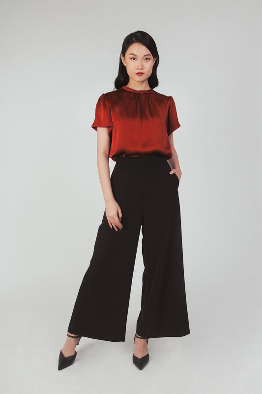 Palazzo Pants With Pleat Detail - Black