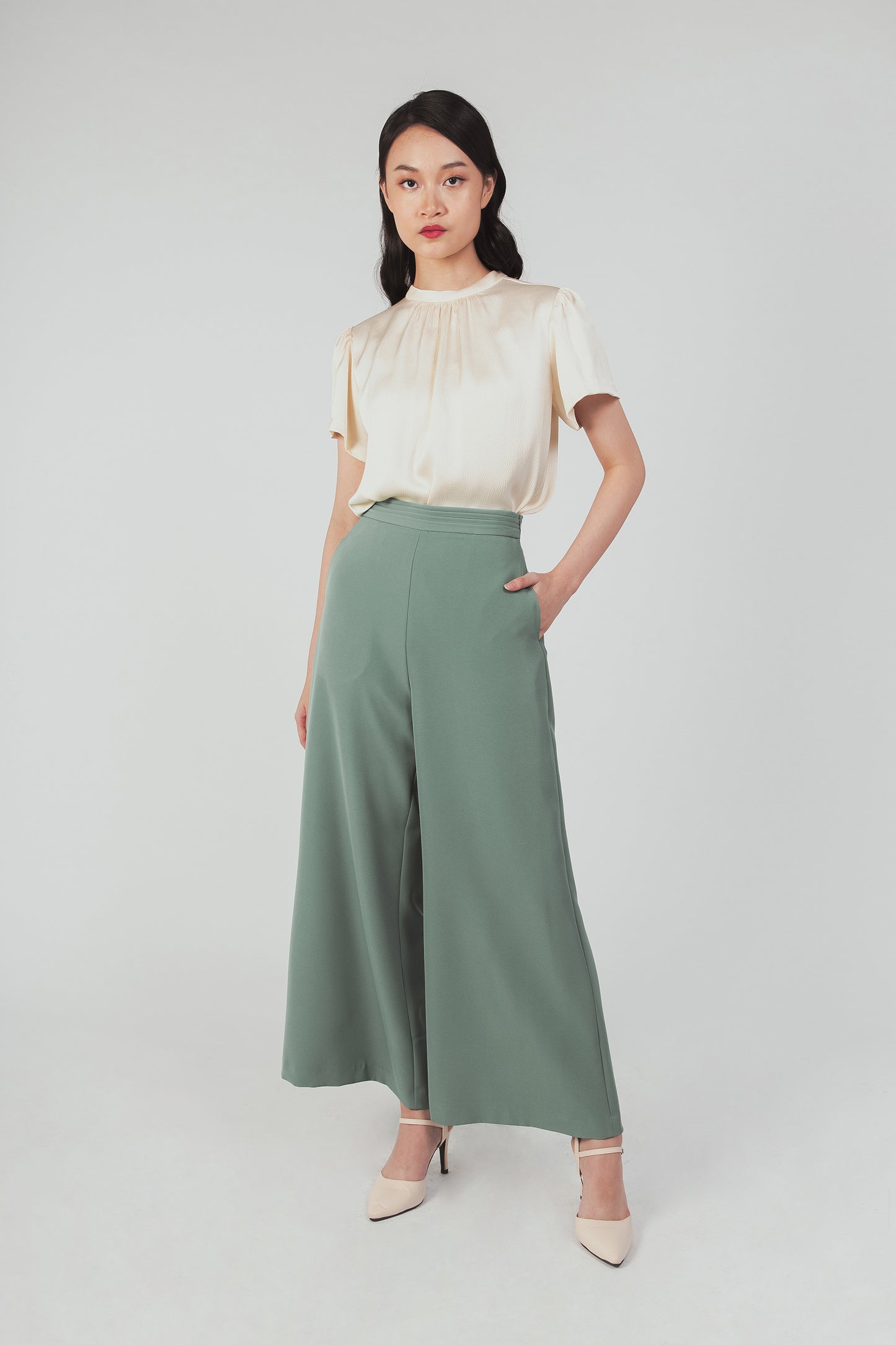 Palazzo Pants With Pleat Detail - Pine