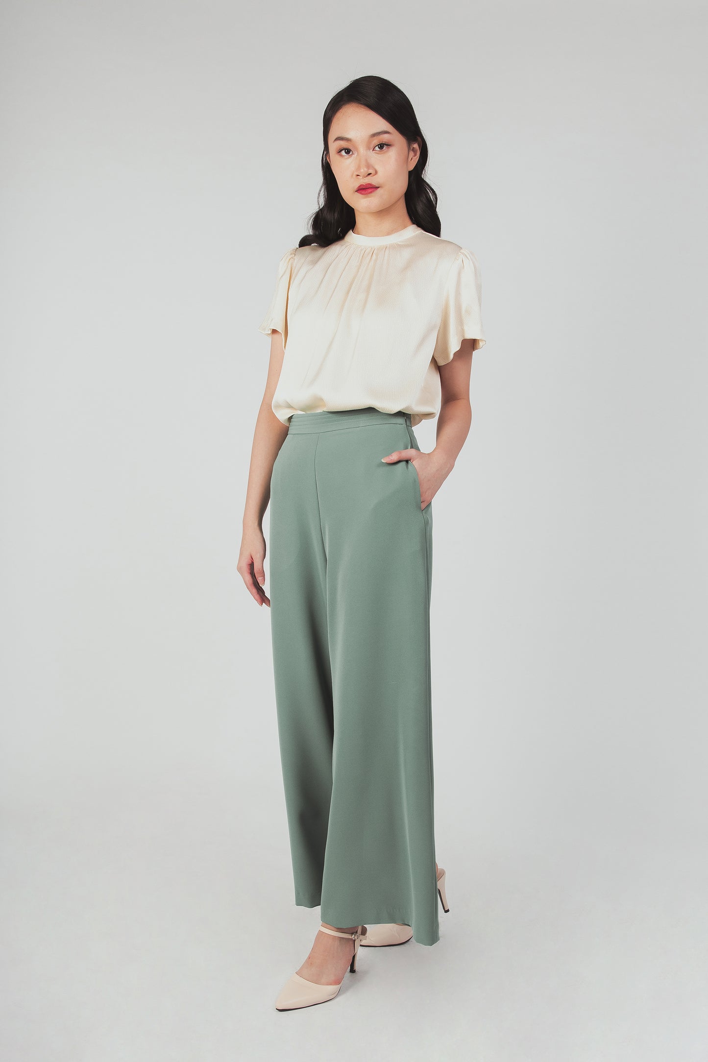 Palazzo Pants With Pleat Detail - Pine