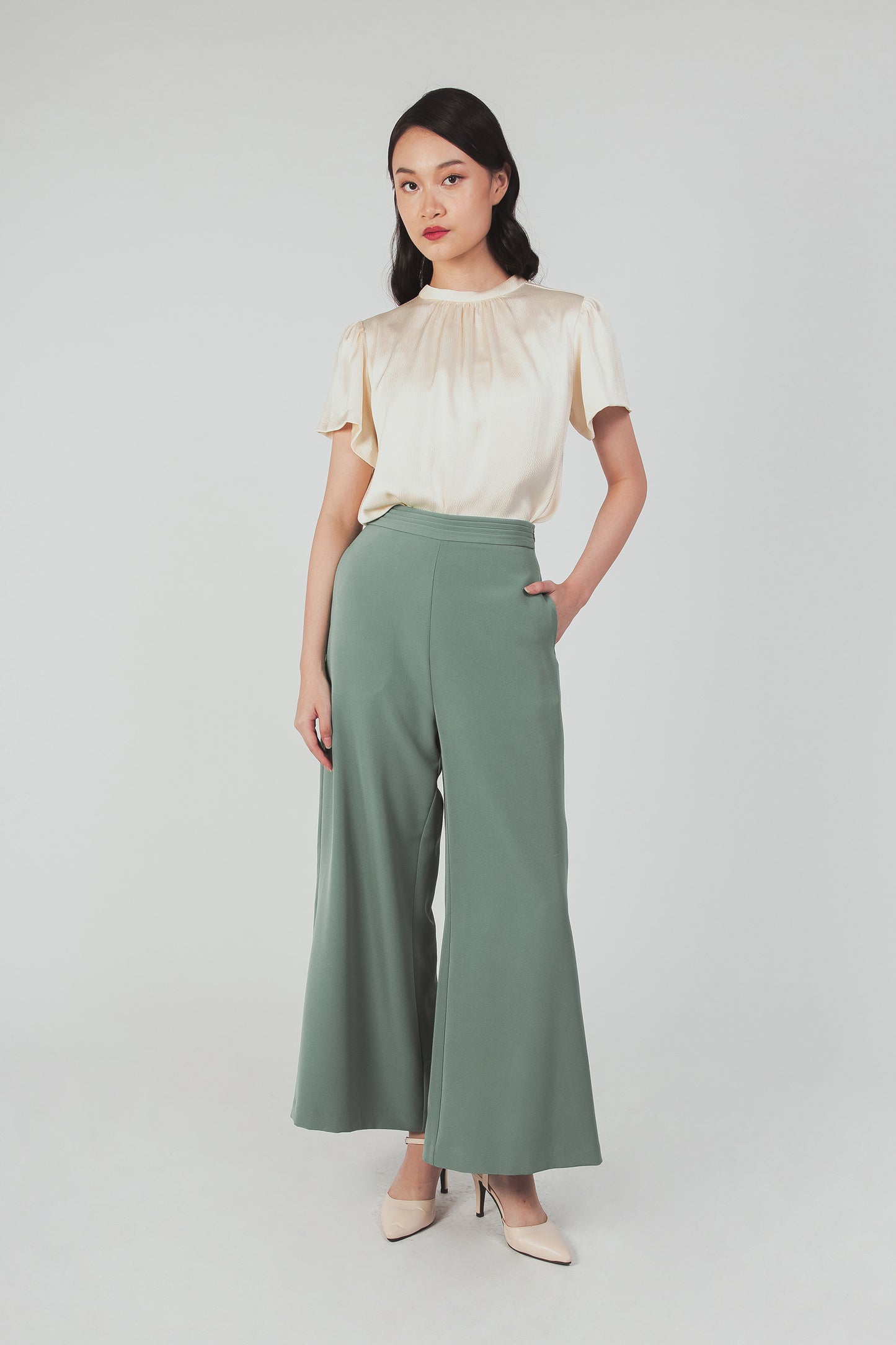 Palazzo Pants With Pleat Detail - Pine