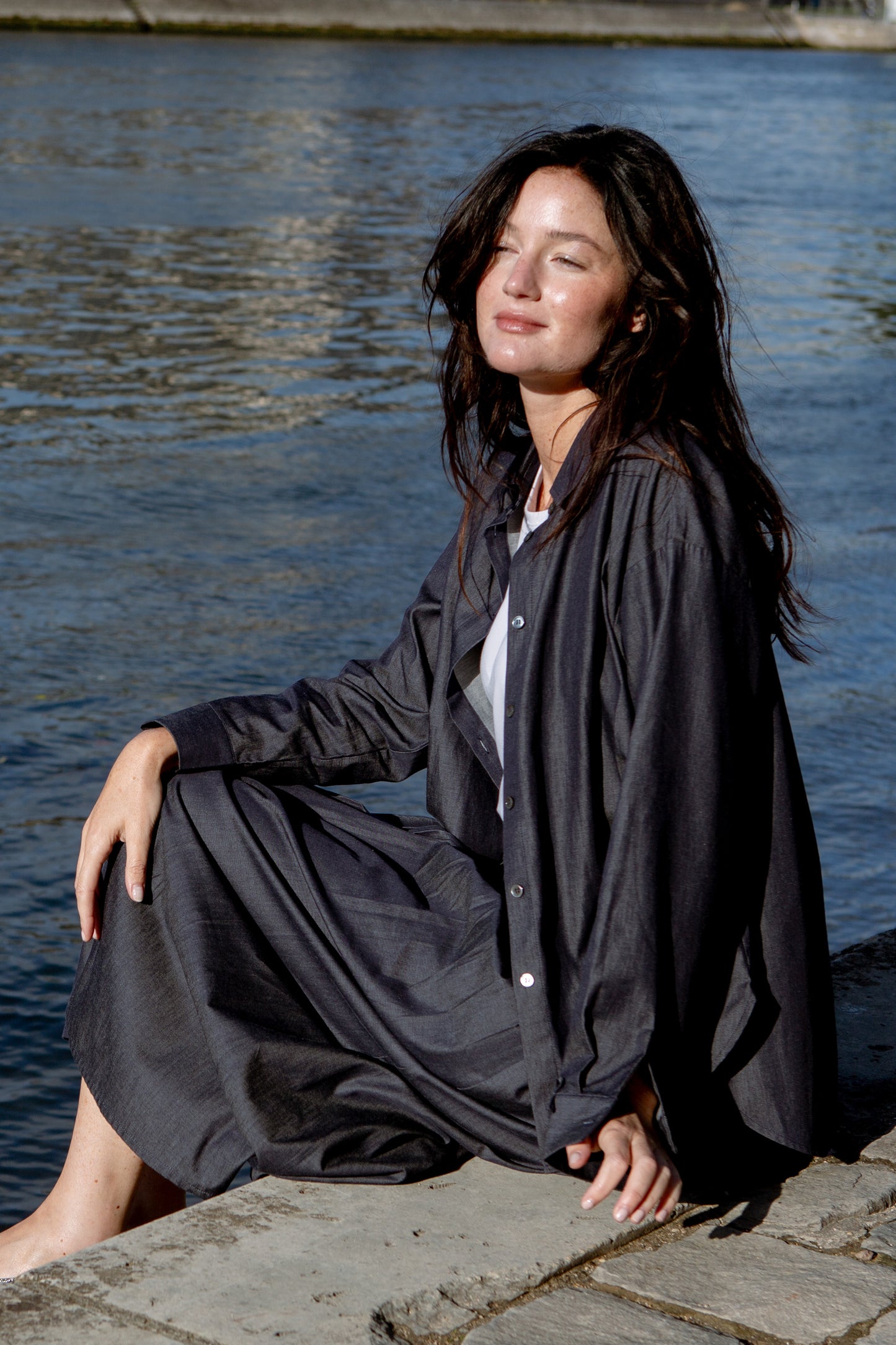 Everyday Shirt in Denim - Dark Wash