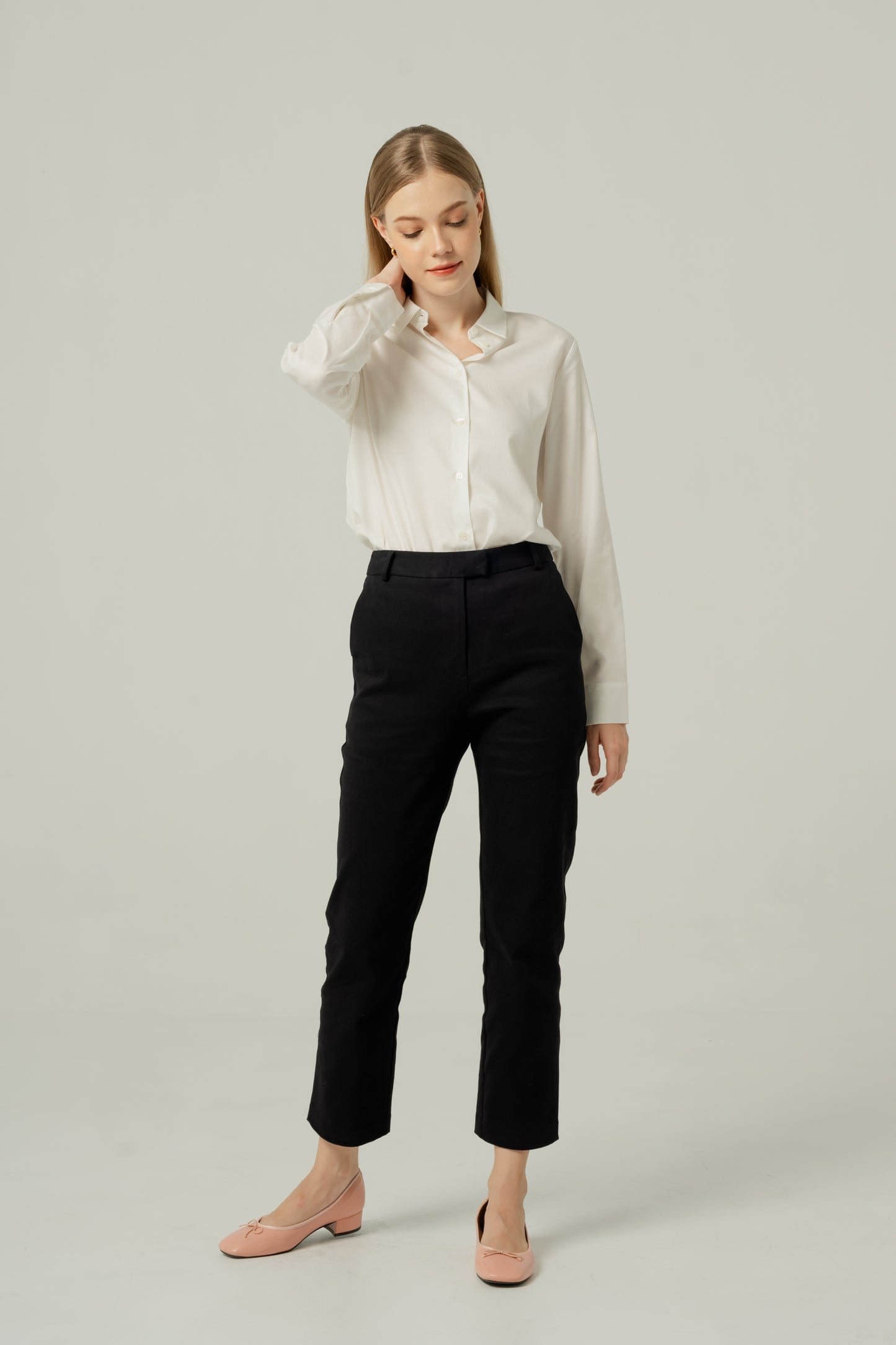 Cropped Slim Fit Cotton-Twill Trousers - Black