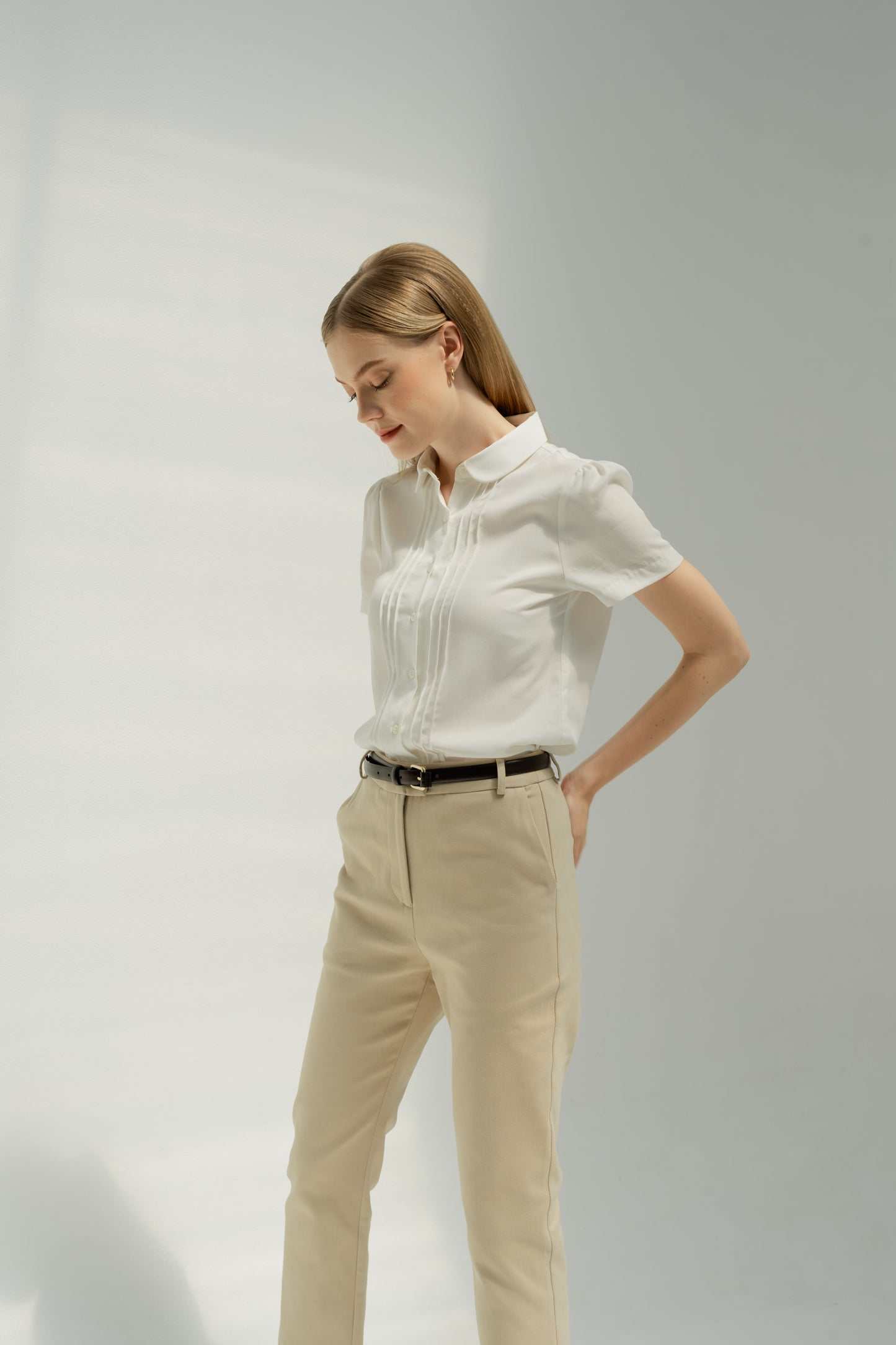 Cropped Slim Fit Cotton-Twill Trousers - Light Khaki