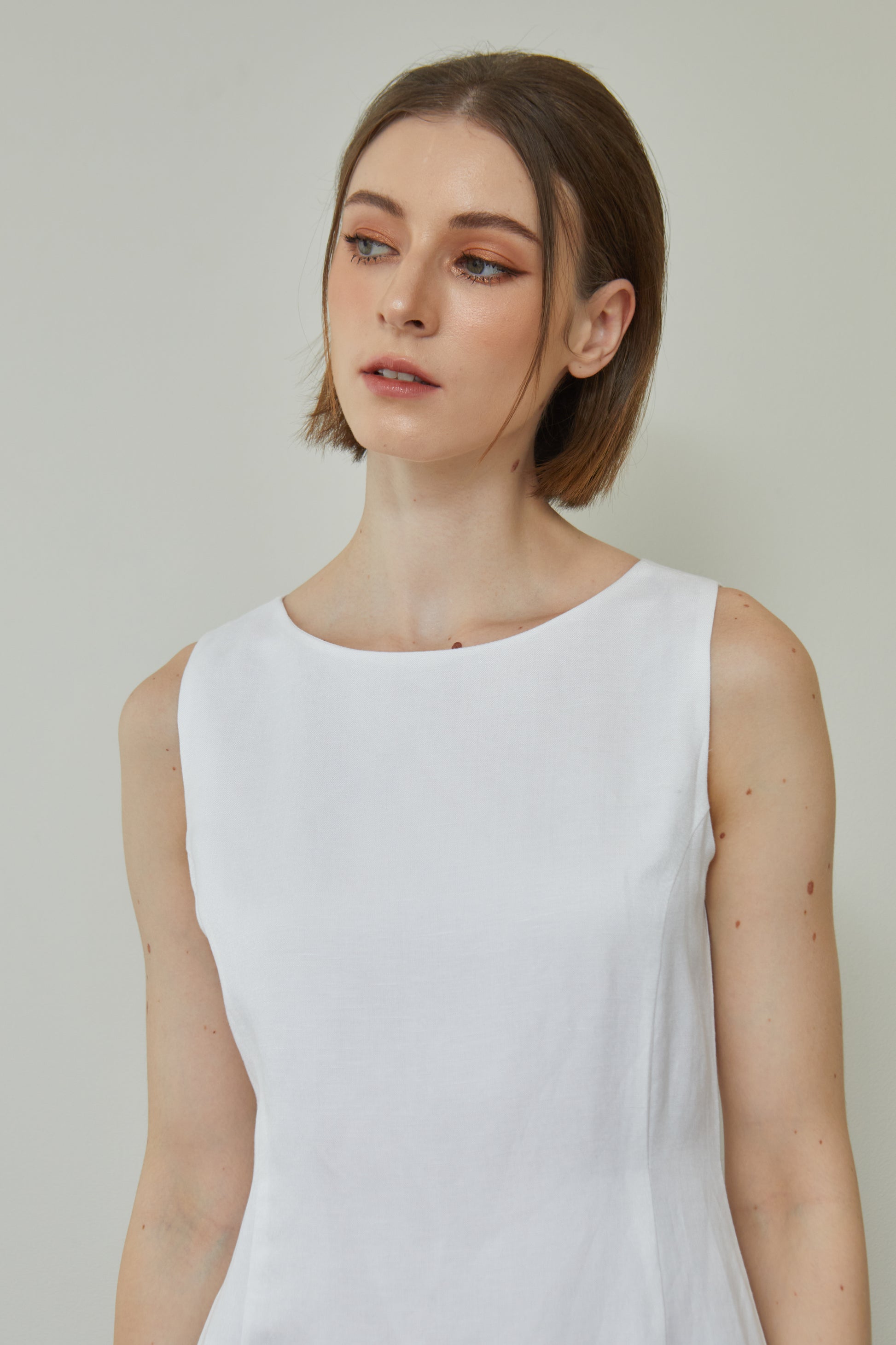 Linen Fitted Shift Dress - White Rosylee Linen Fitted Shift Dress - White Rosylee