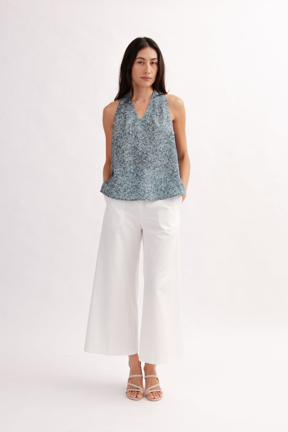 Relaxed V-Neck Blouse in Print - Ocean