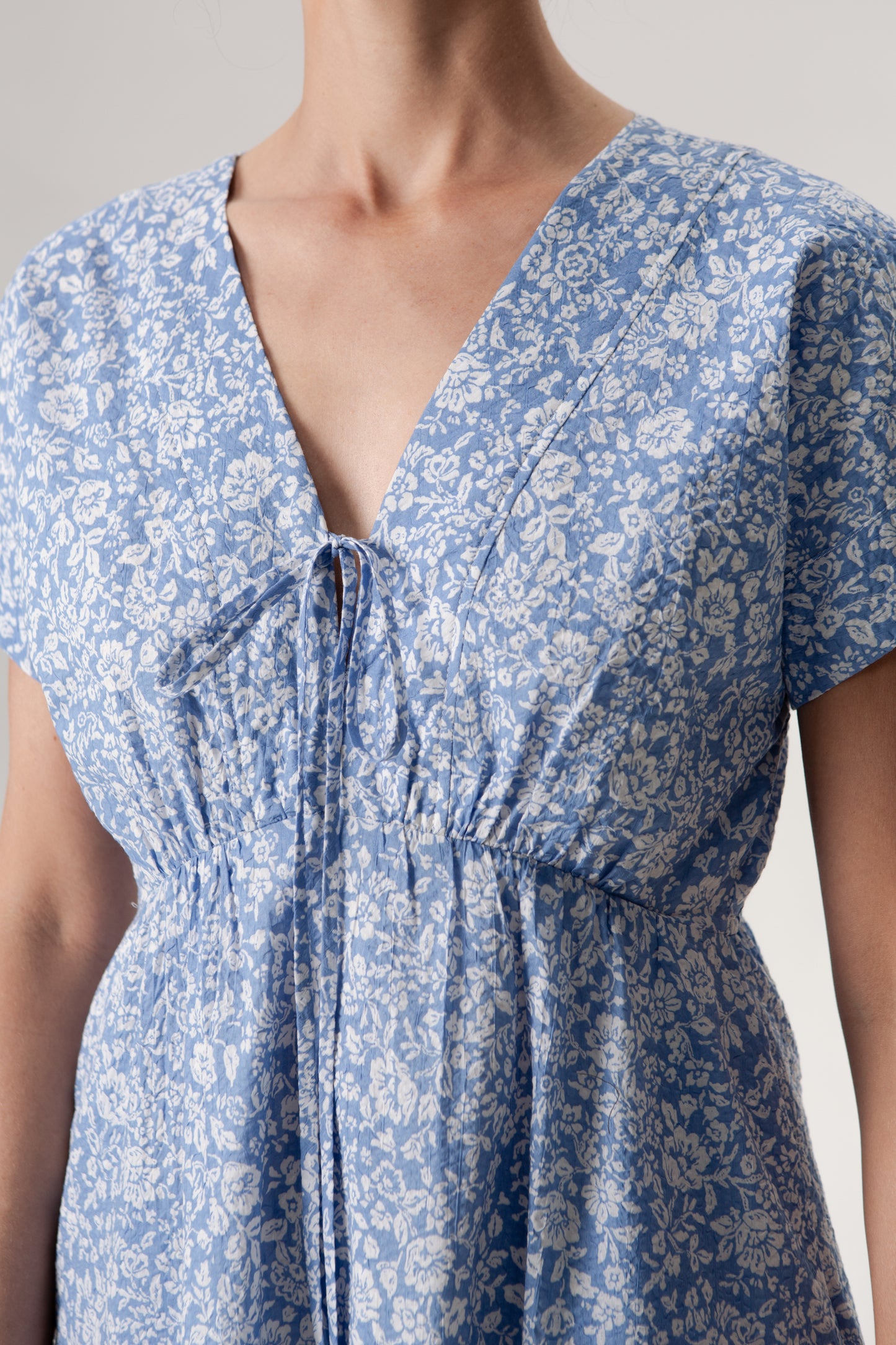 Relaxed Tie-Front Midi Dress - Soft Blue