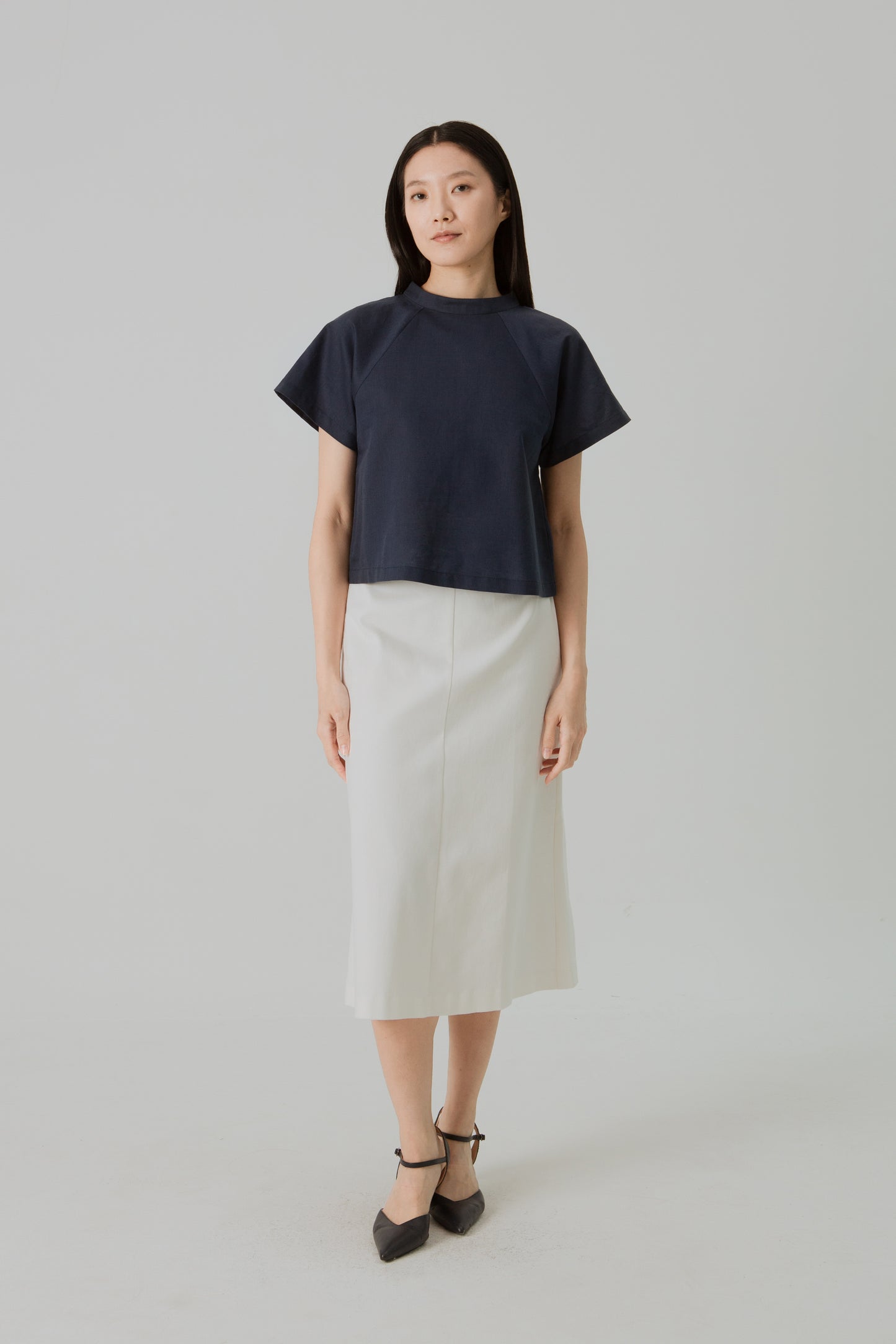 Stand Collar Blouse in Linen - Midnight