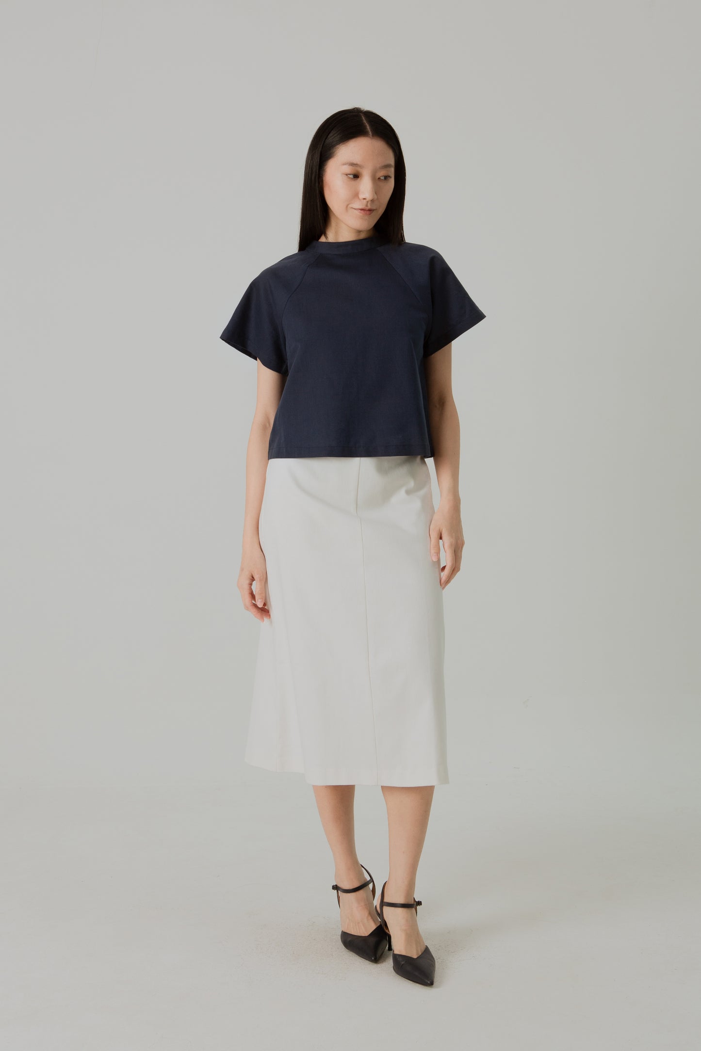 Stand Collar Blouse in Linen - Midnight