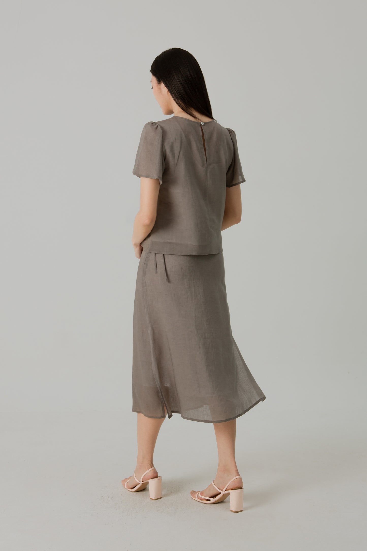 Aire Midi Skirt with Tie-Ribbon - Taupe