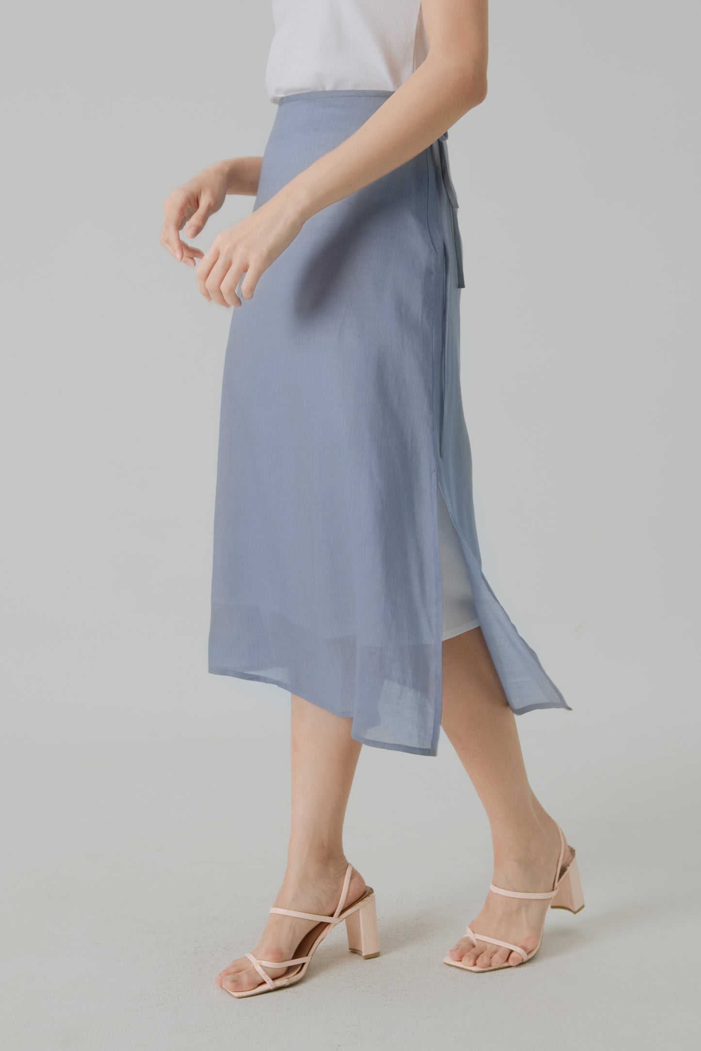 Aire Midi Skirt with Tie-Ribbon - Sky