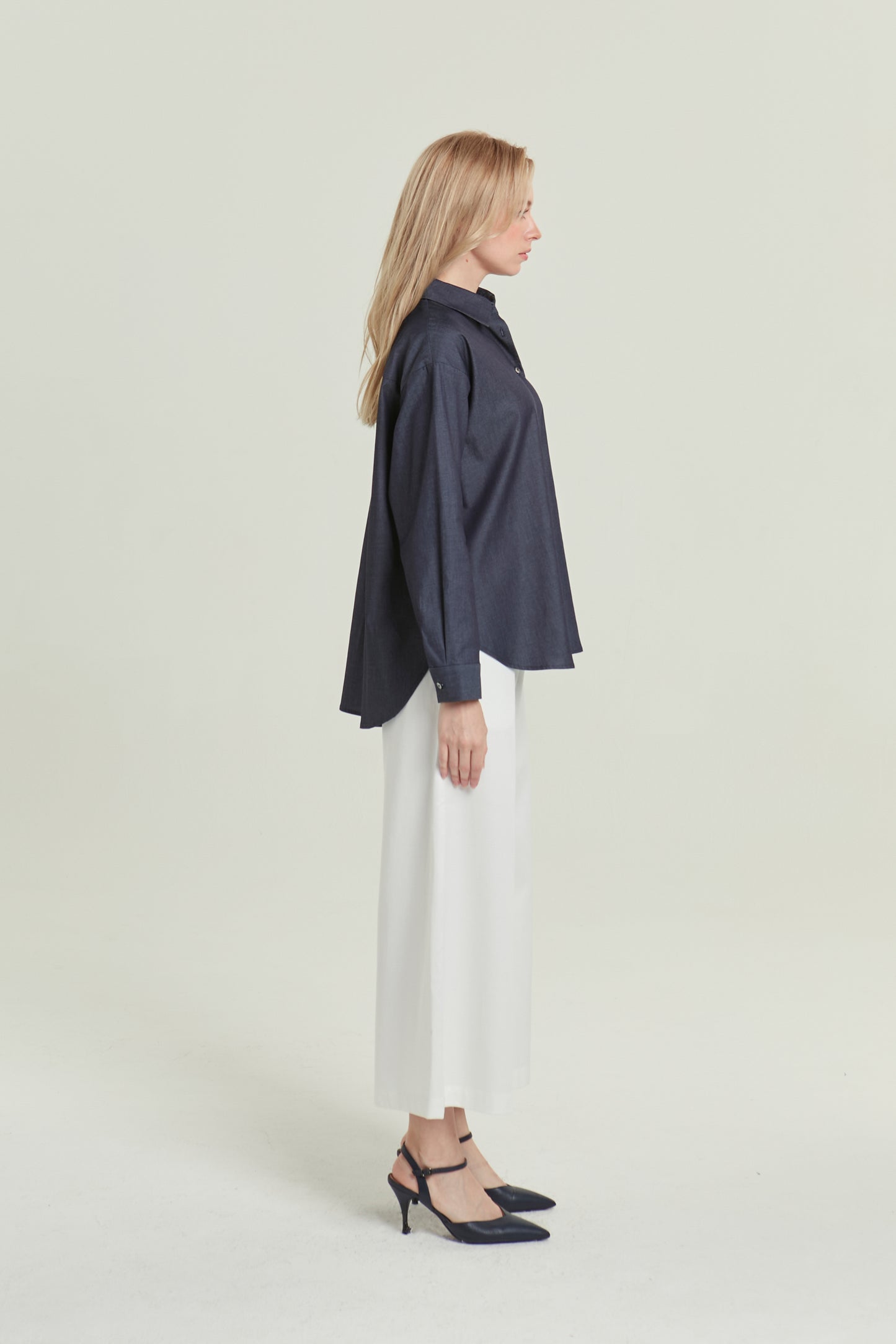 Everyday Shirt in Denim - Dark Wash