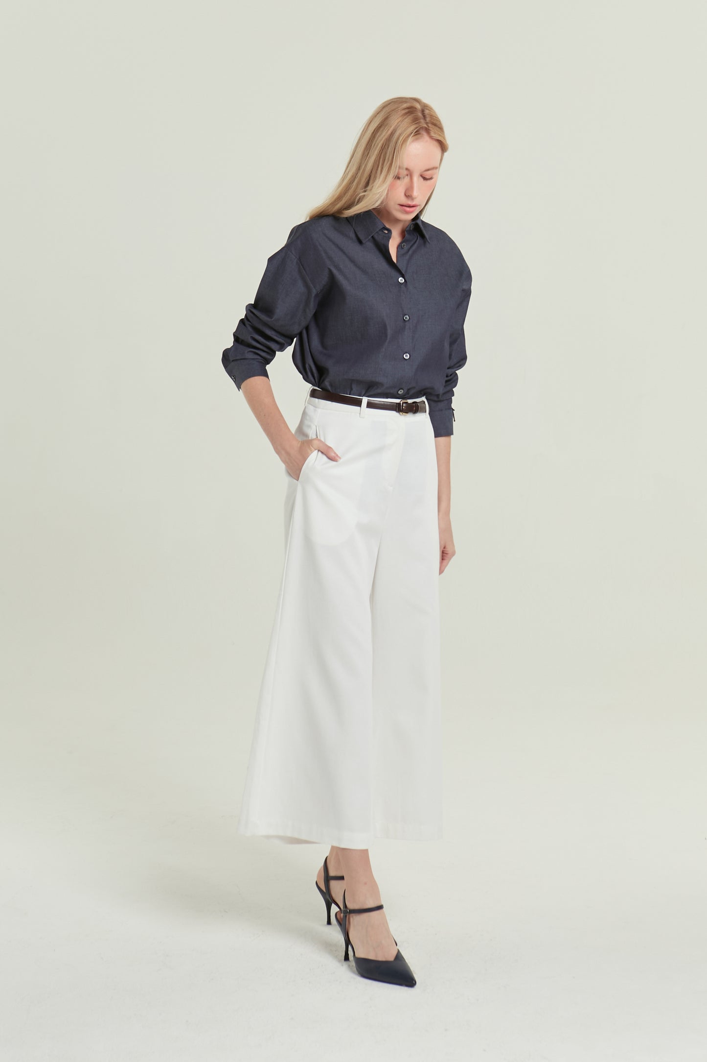 Everyday Shirt in Denim - Dark Wash