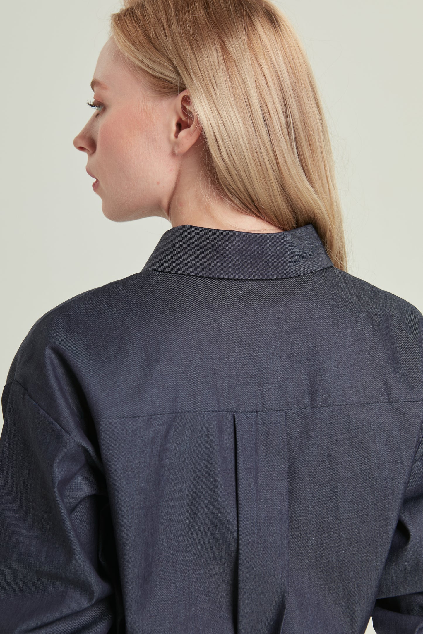 Everyday Shirt in Denim - Dark Wash