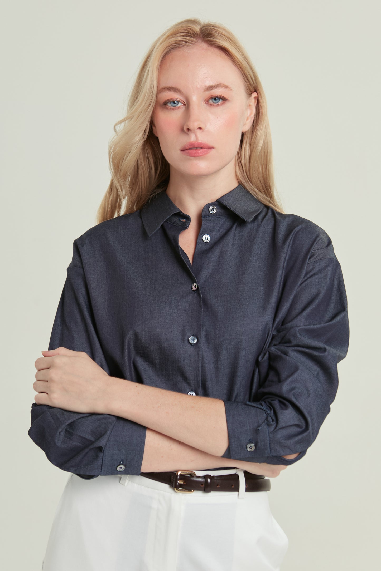 Everyday Shirt in Denim - Dark Wash
