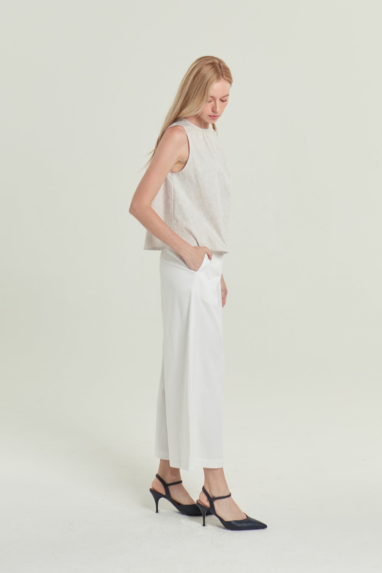 Tie-back Ruched Blouse in Floral Jacquard - Dusty Cream