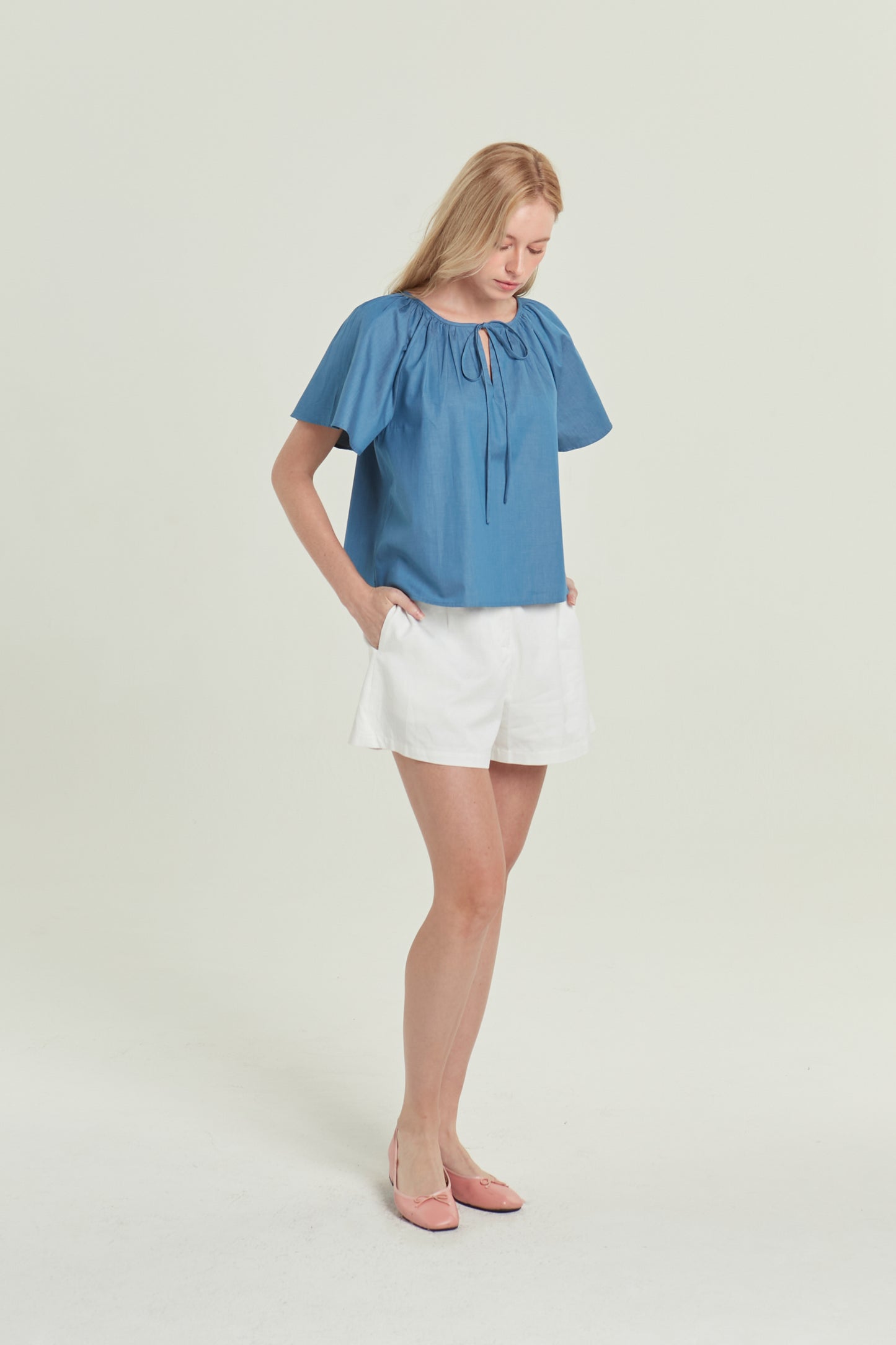 Denim Tie-Ribbon Weekend Blouse - Light Wash