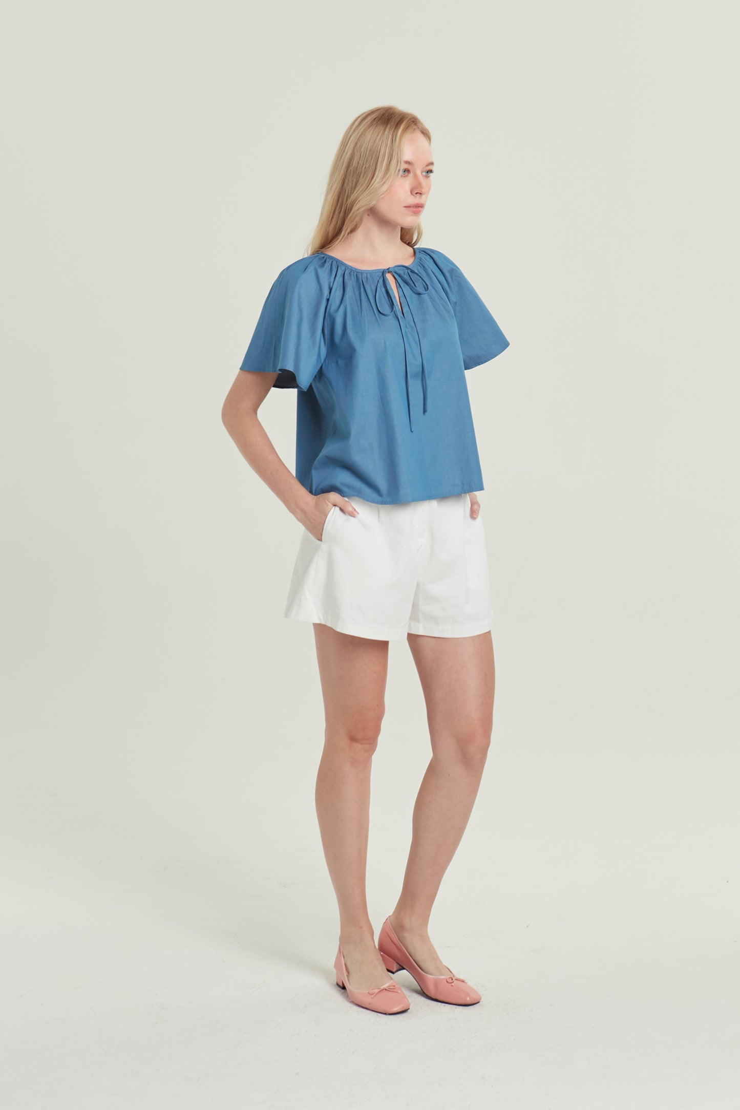 Denim Tie-Ribbon Weekend Blouse - Light Wash
