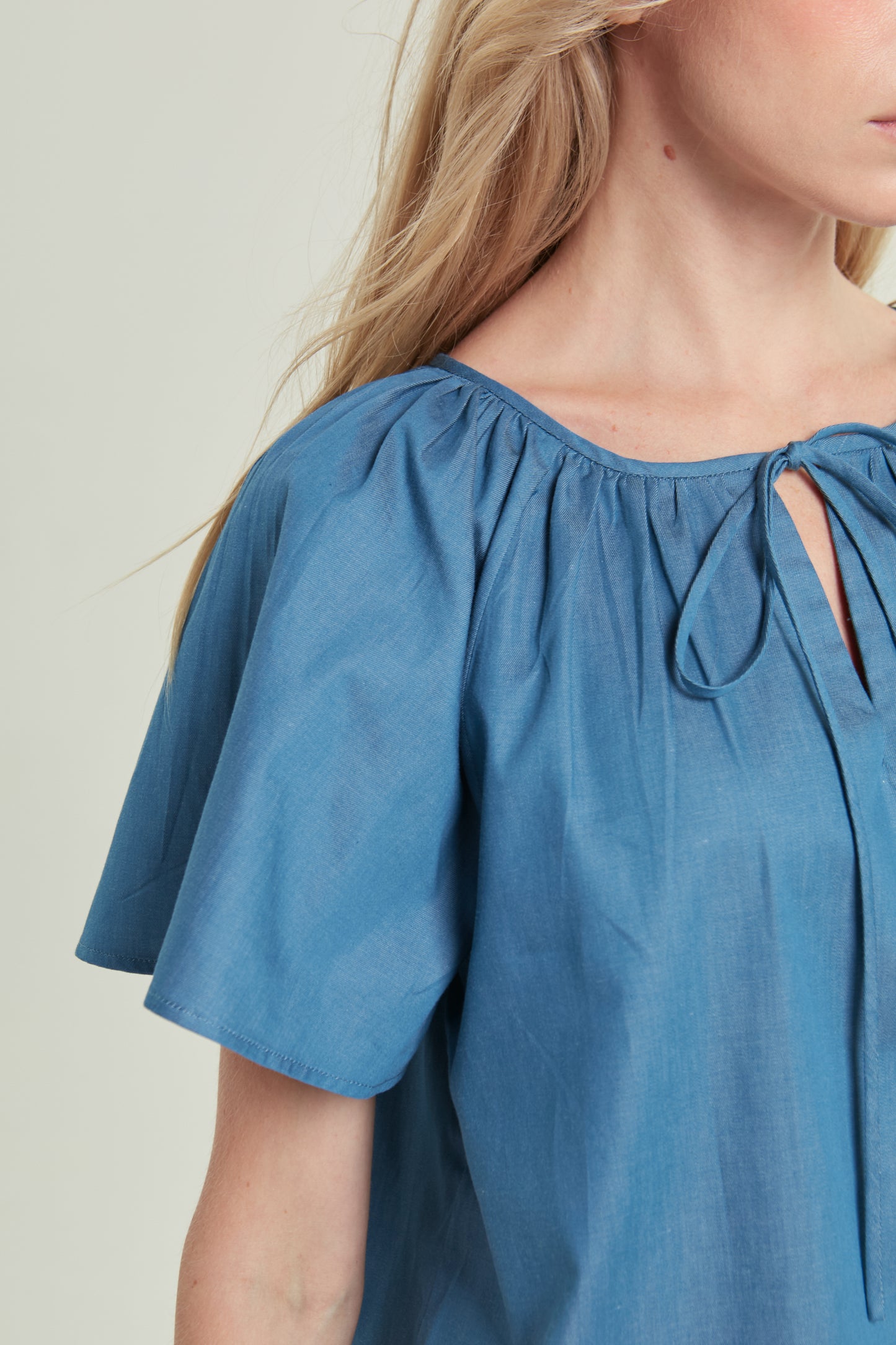 Denim Tie-Ribbon Weekend Blouse - Light Wash