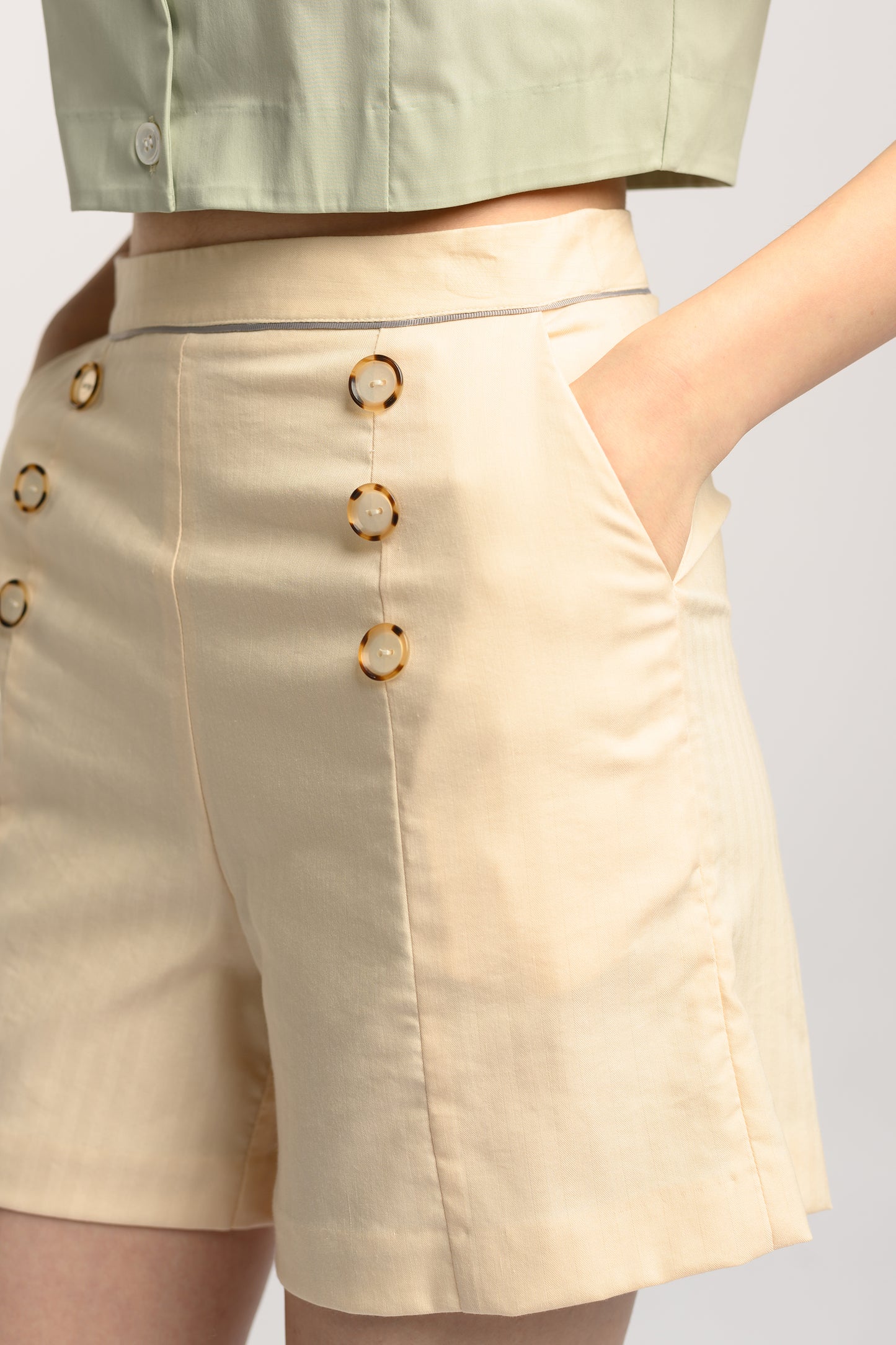 Buttoned High Waist Shorts - Beige