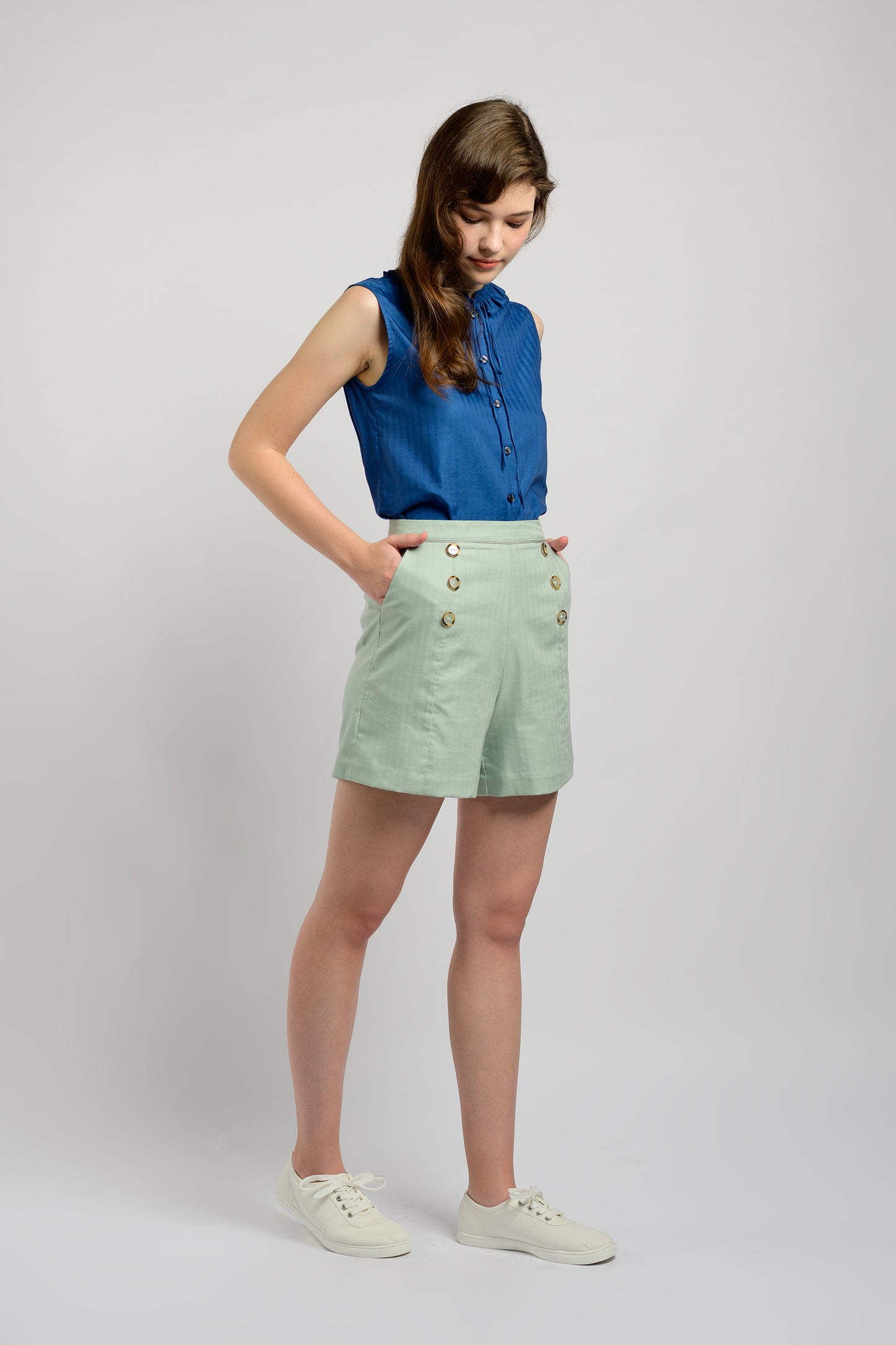 Buttoned High Waist Shorts - Mint