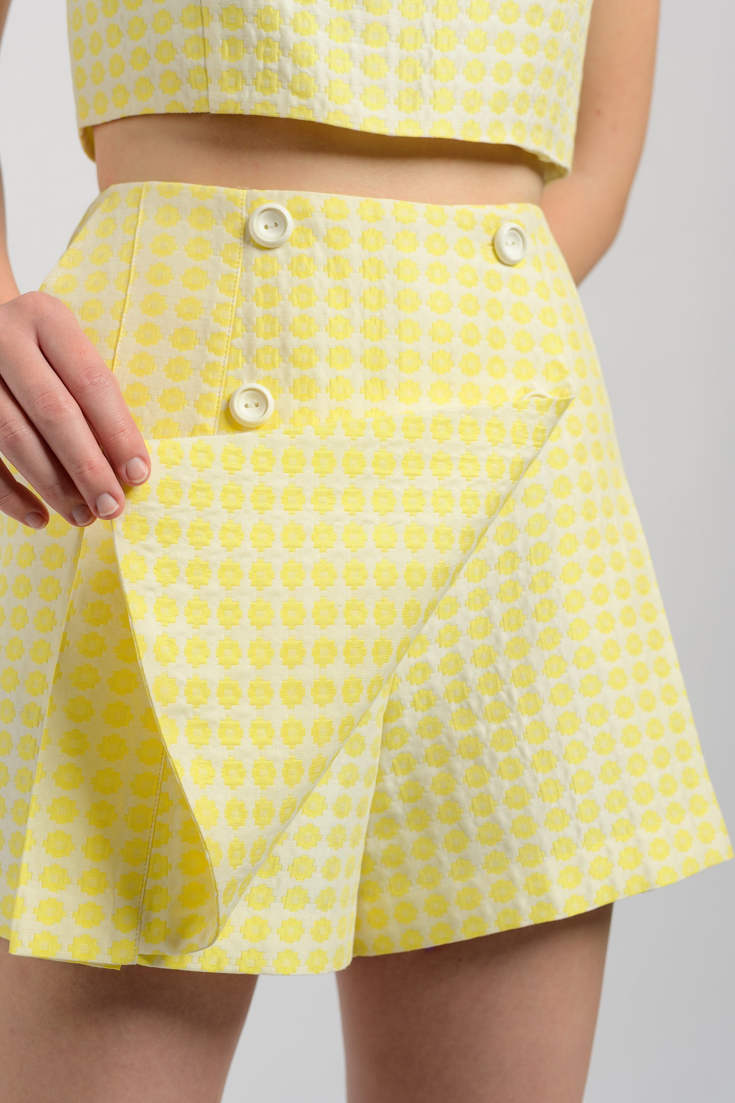 Buttoned Pleated Skorts - Canary Yellow