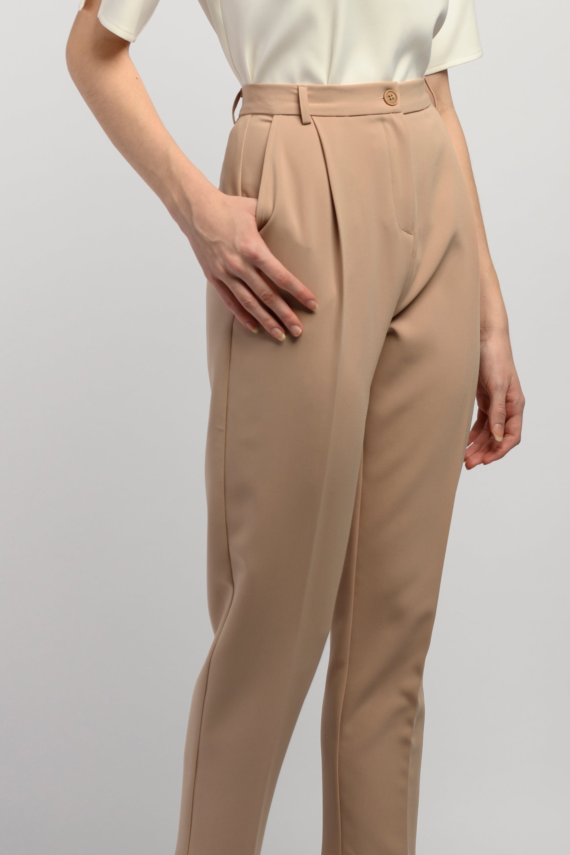 Pleated Peg Leg Trousers - Forest – Rosylee
