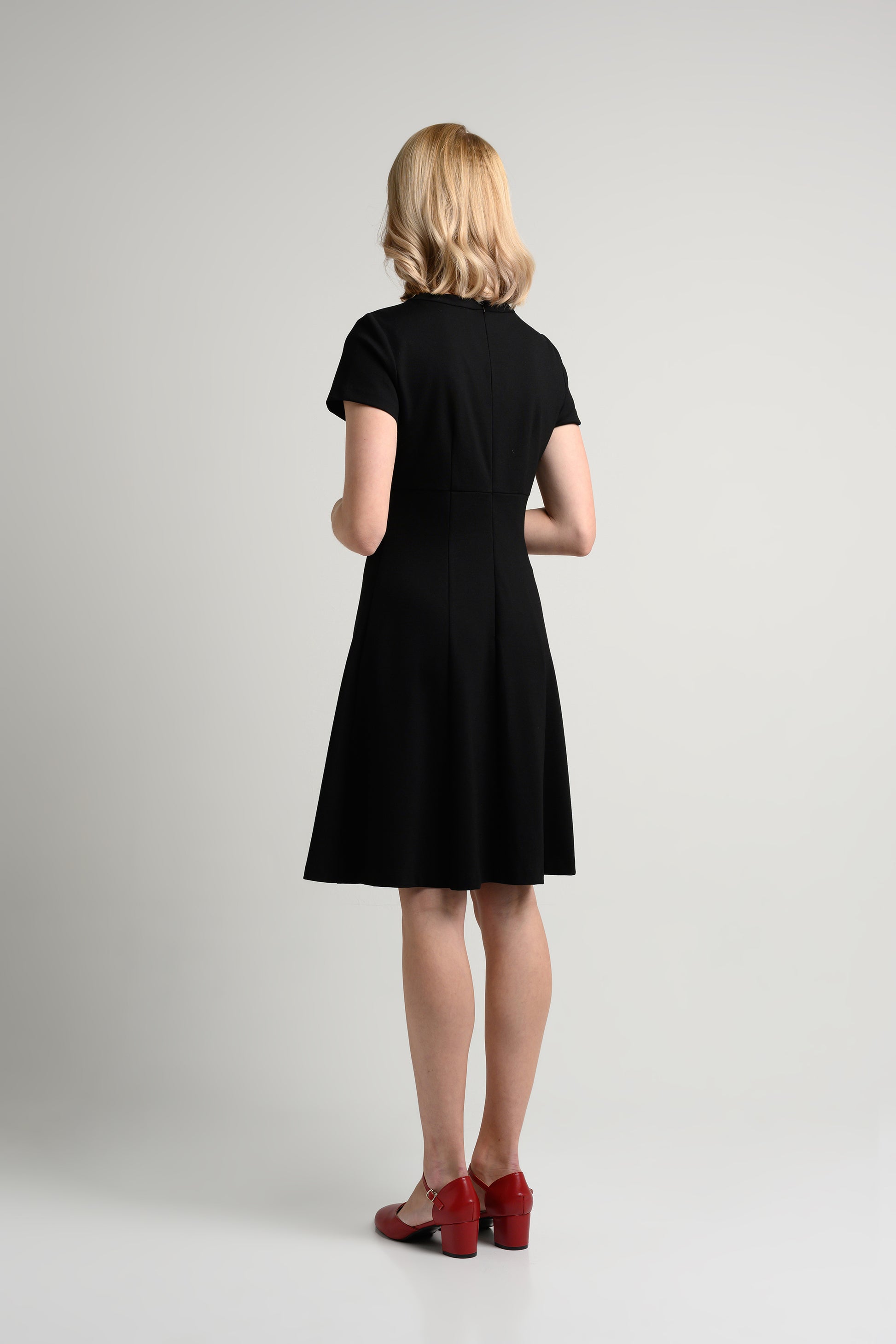 Rosylee Keyhole Fit And Flare Dress - Black 4